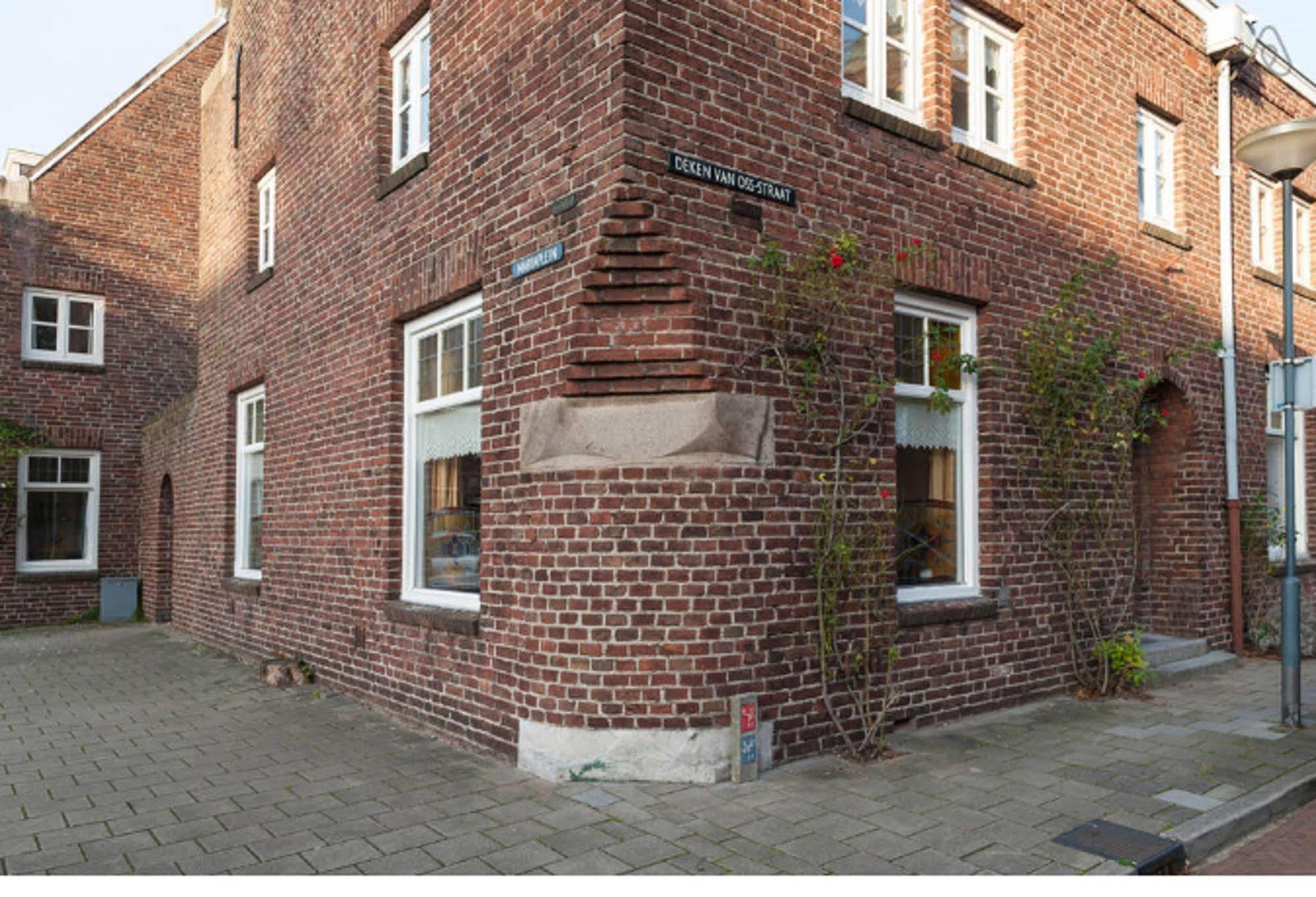 B&B Marienhof Vught Bagian luar foto