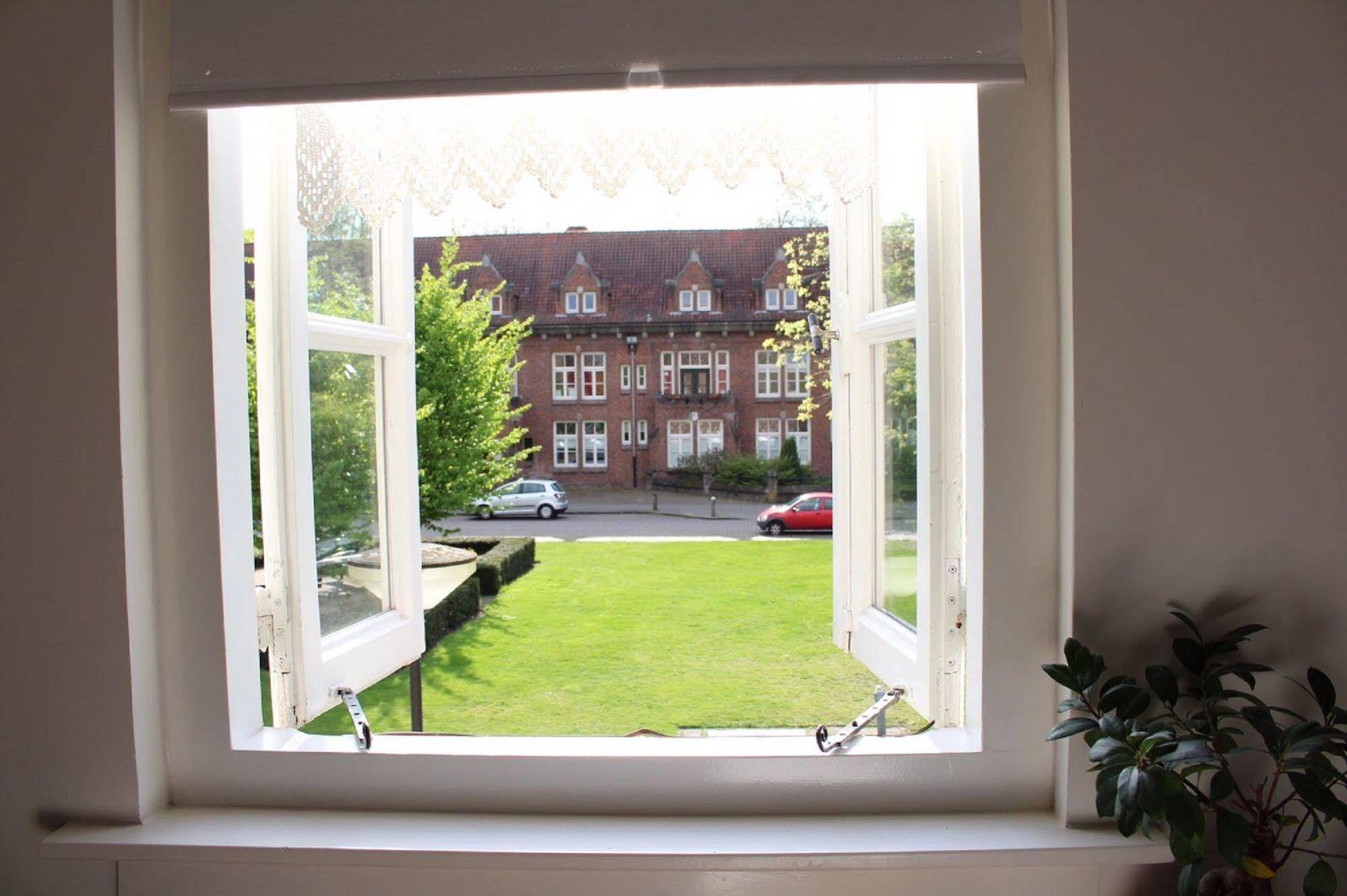 B&B Marienhof Vught Bagian luar foto